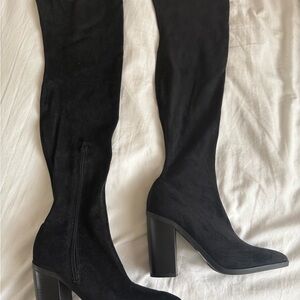 Elegant Black Women's Boots